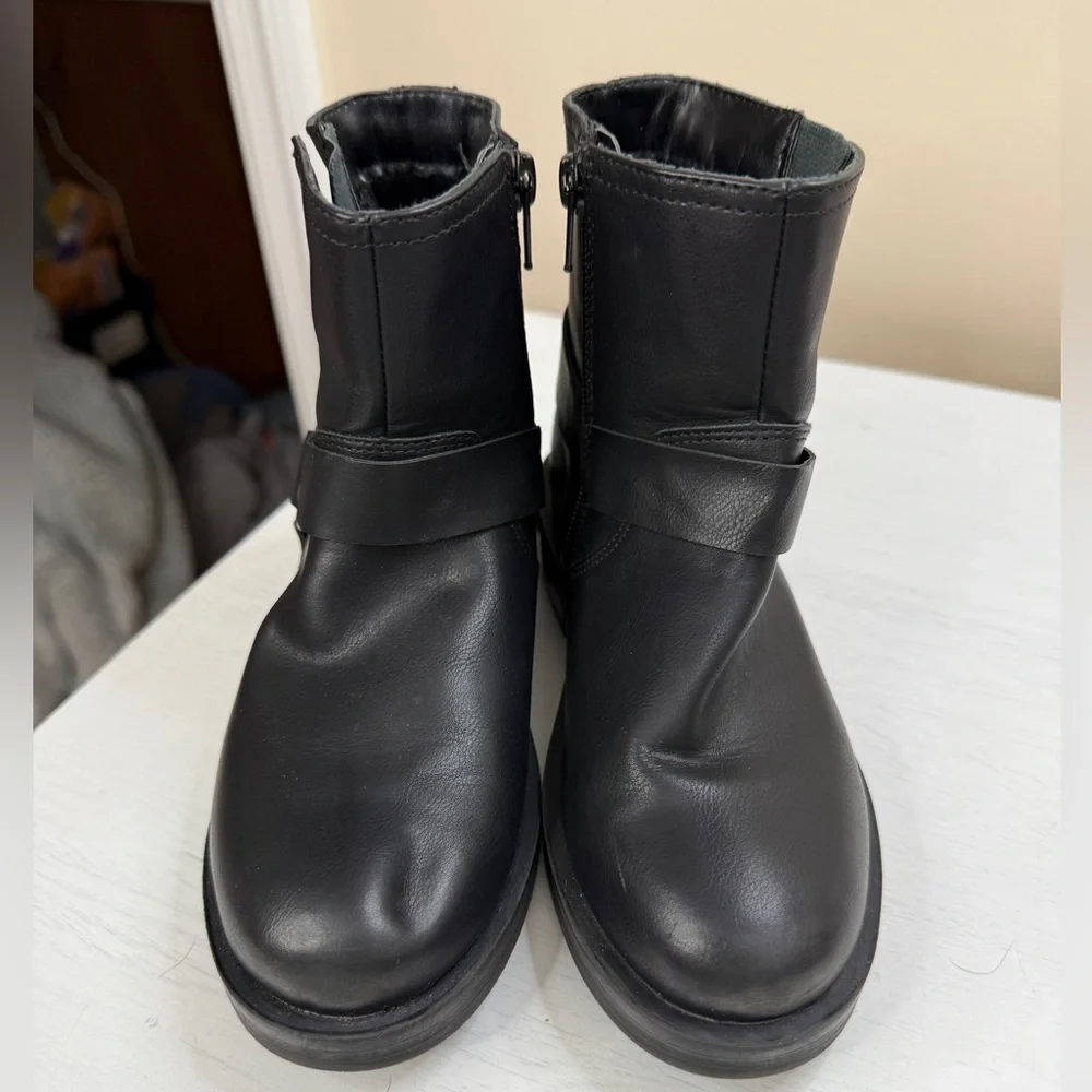 STEVE MADDEN Jengine Harness Moto Boots Girl sz 1